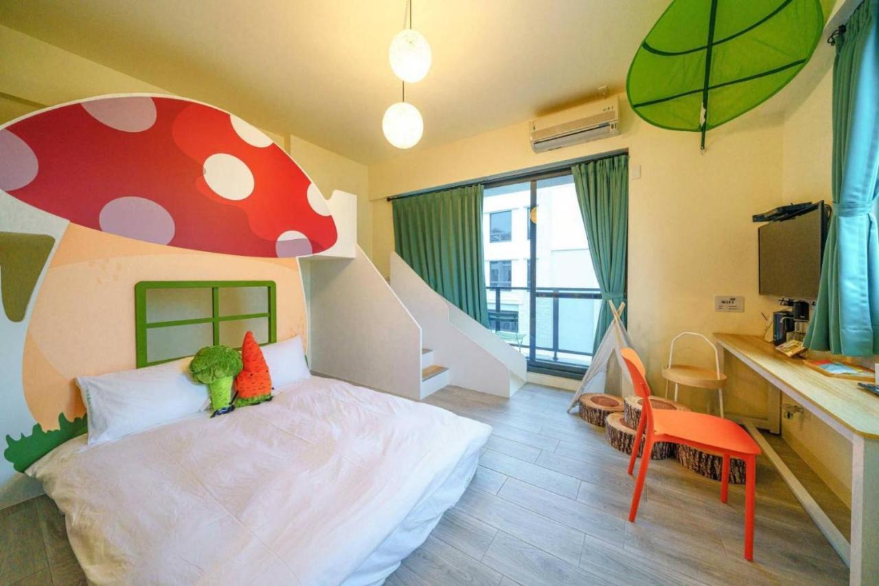 Sunlight Forest Homestay Tainan Exterior photo