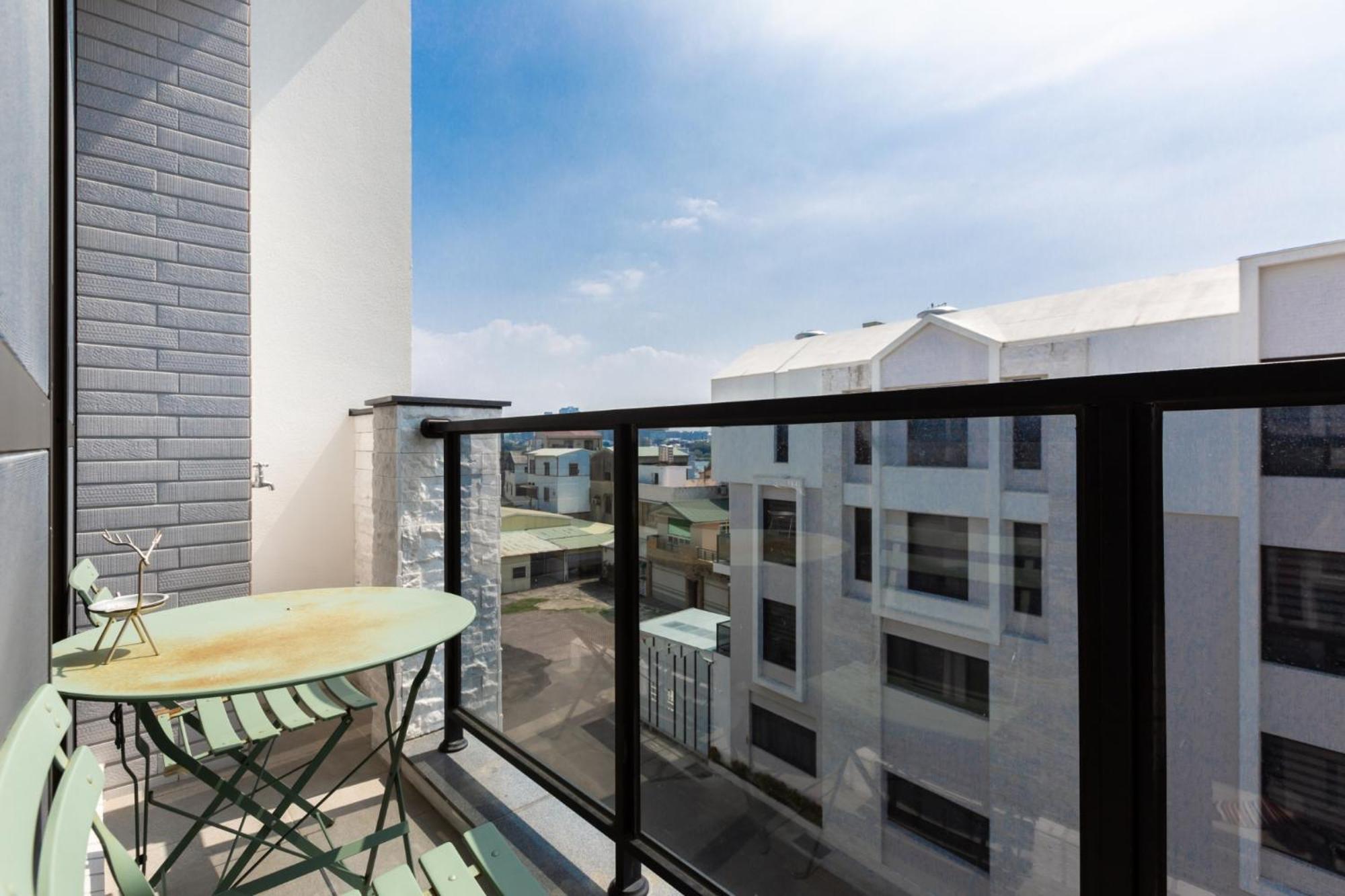 Sunlight Forest Homestay Tainan Exterior photo